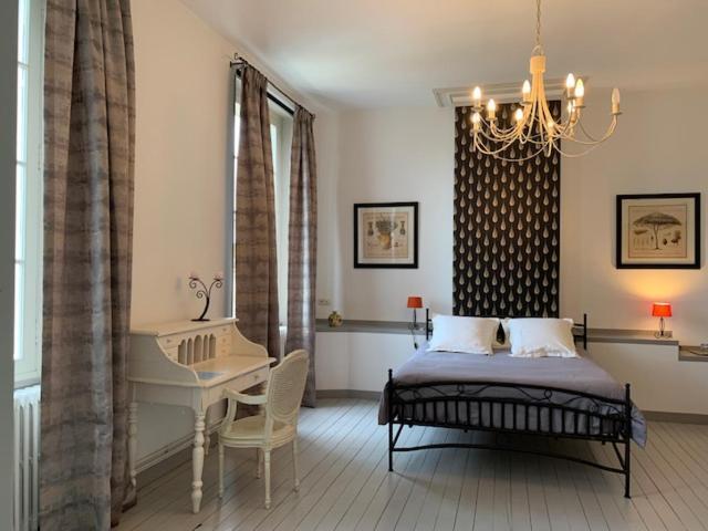 Domaine De La Hure Saint-Symphorien  Екстериор снимка